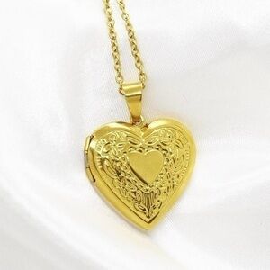 Statement Gold Heart Locket